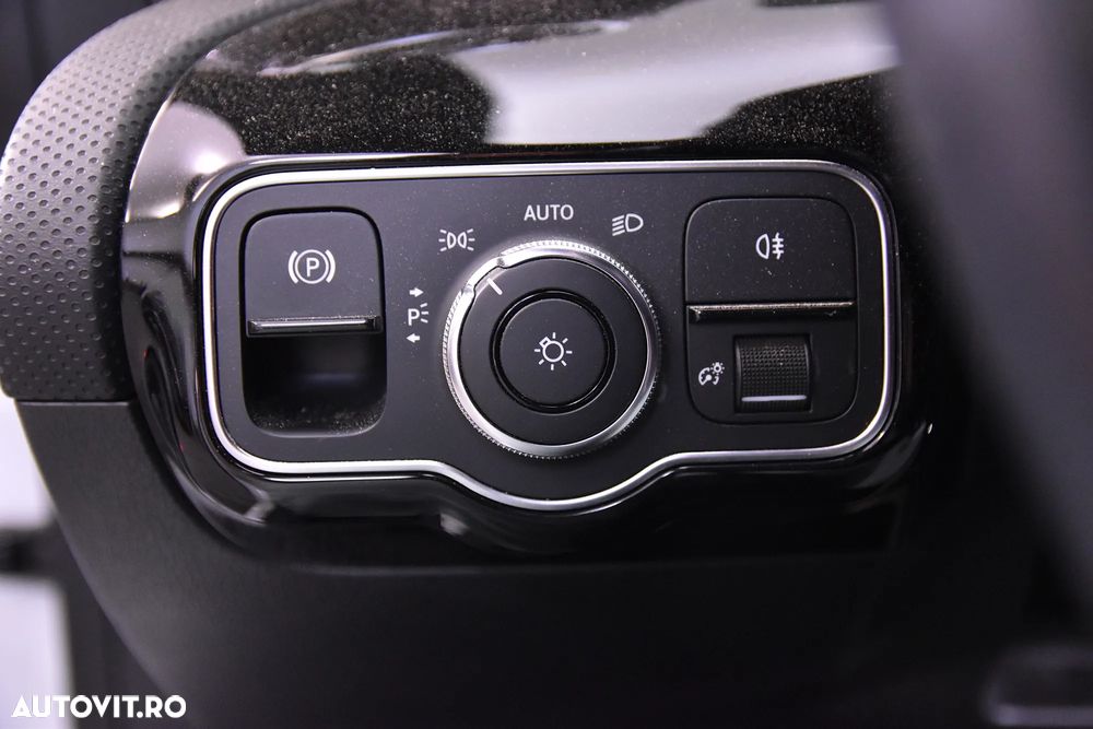 Mercedes-Benz CLA 180 d 7G-DCT - 15