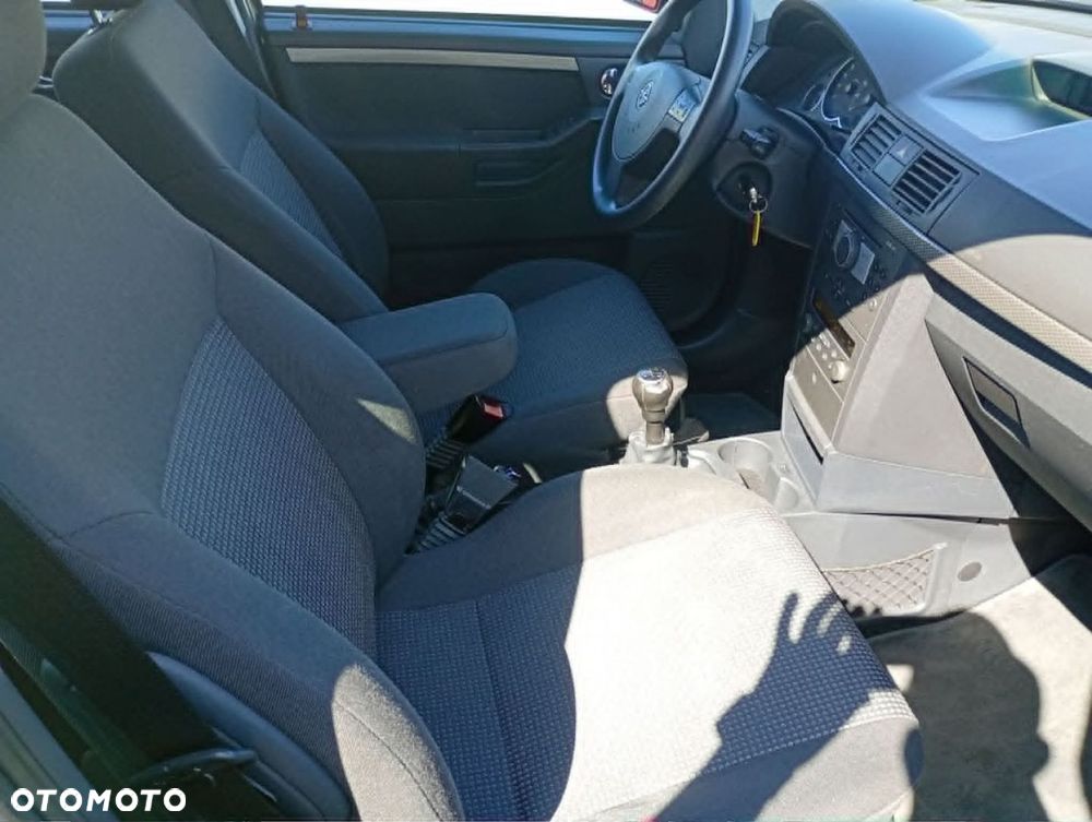 Opel Meriva - 10