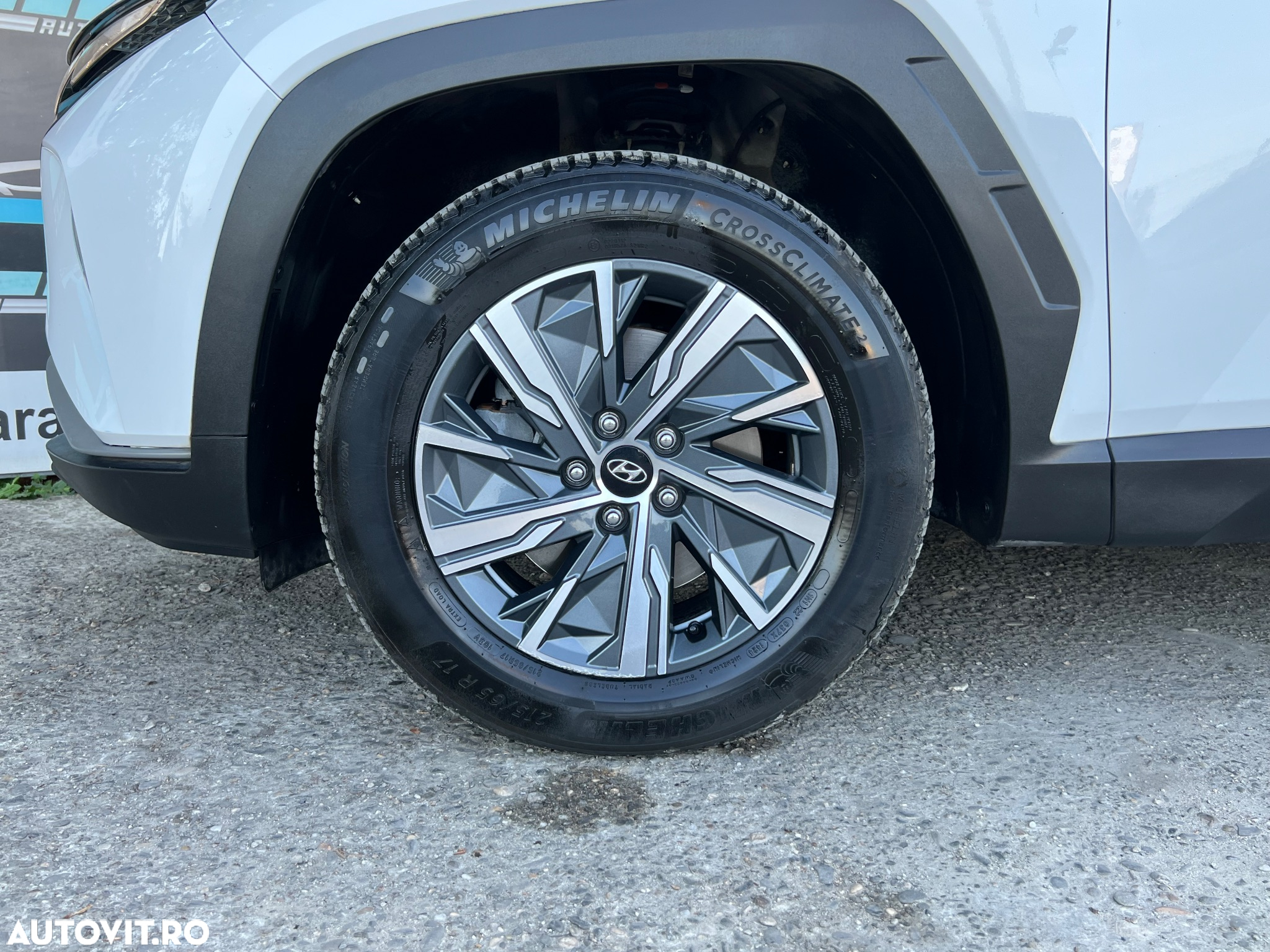 Hyundai Tucson 1.6 T-GDi HEV 2WD Advantage - 27
