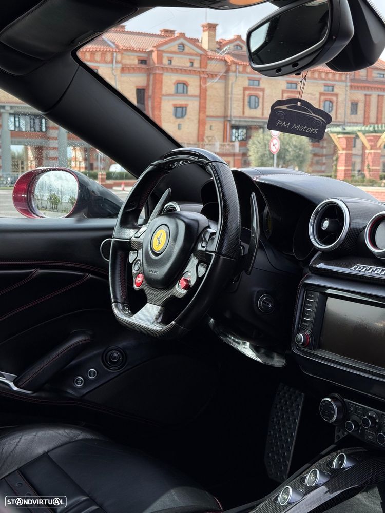 Ferrari California T - 24