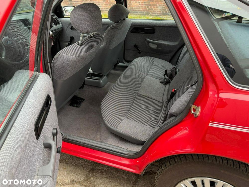 Ford Sierra - 12