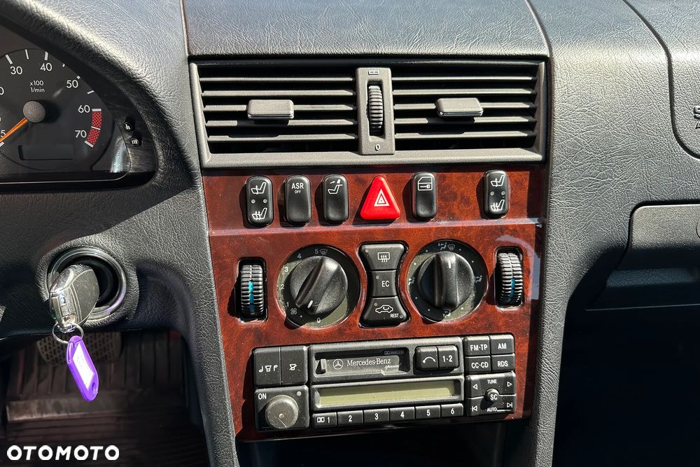 Mercedes-Benz Klasa C - 24