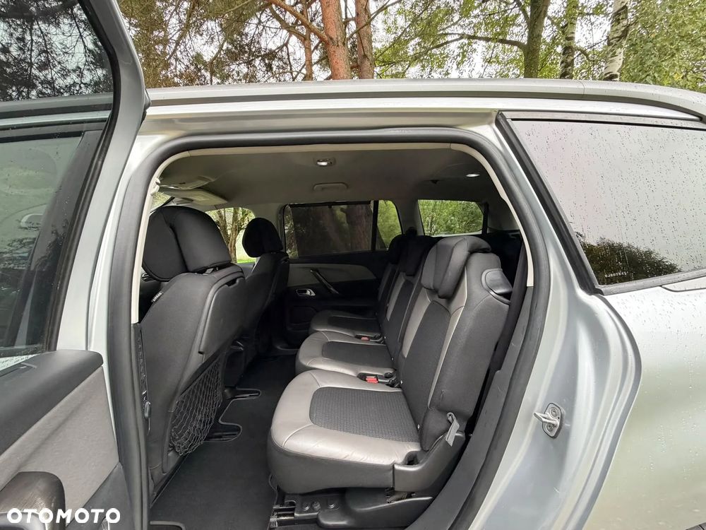 Citroën C4 Grand Picasso e-HDi 115 ETG6 Exclusive - 24