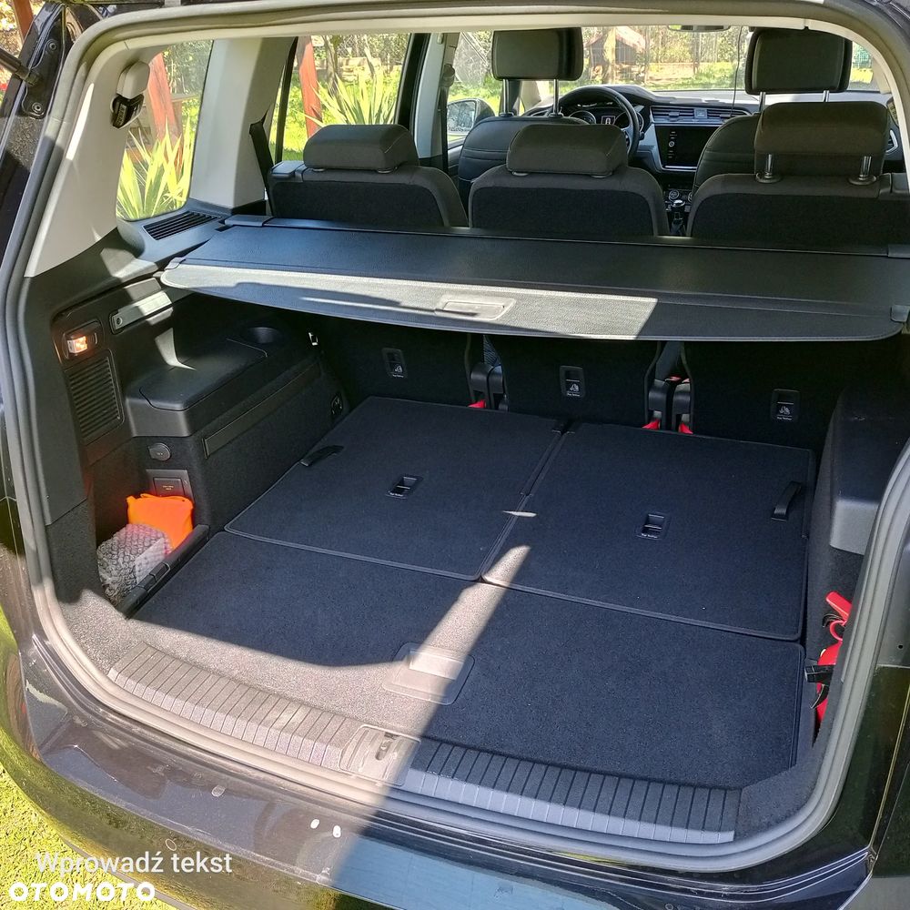 Volkswagen Touran - 8