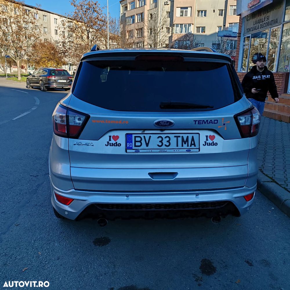 Ford Kuga 2.0 TDCi 4WD Powershift ST-Line - 4