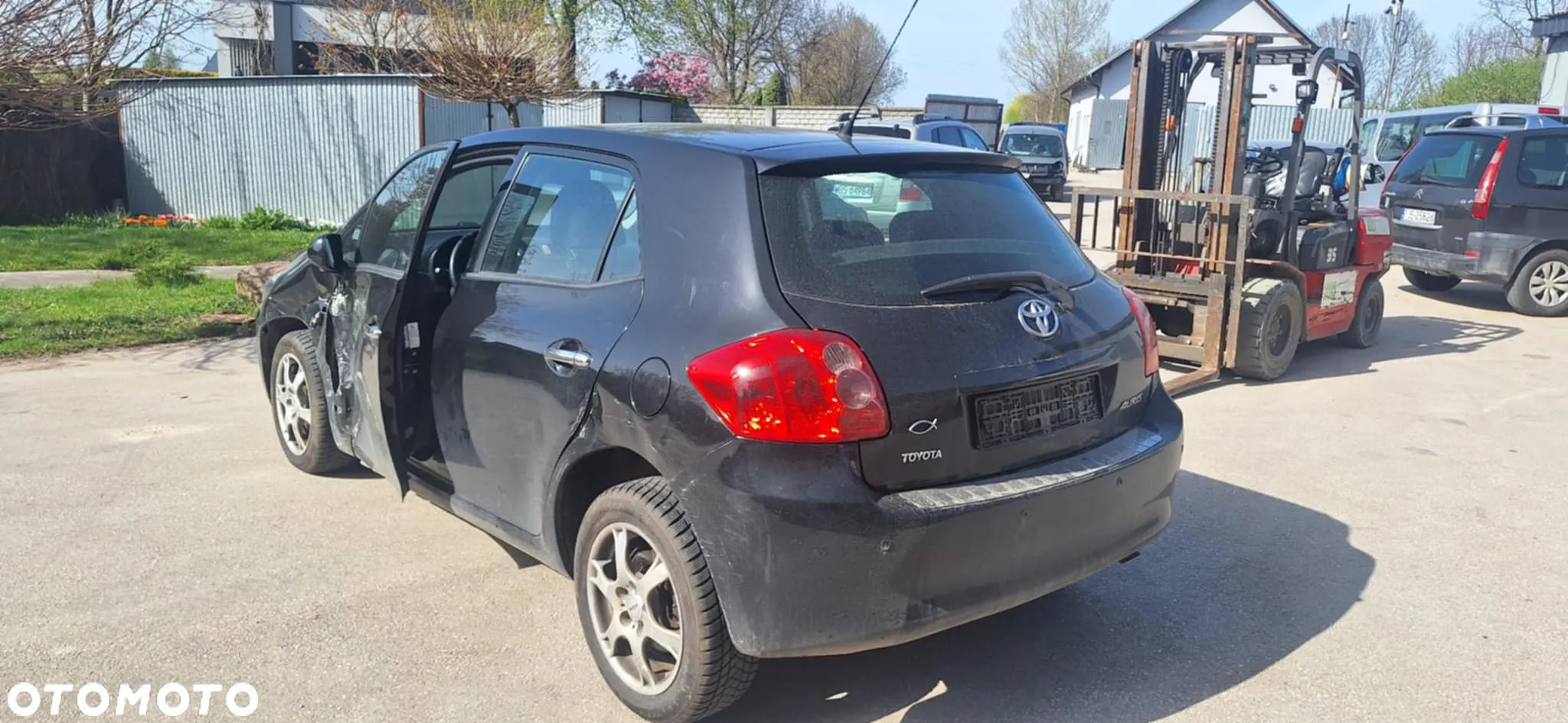TOYOTA AURIS I 209 pas przedni dolny - 8