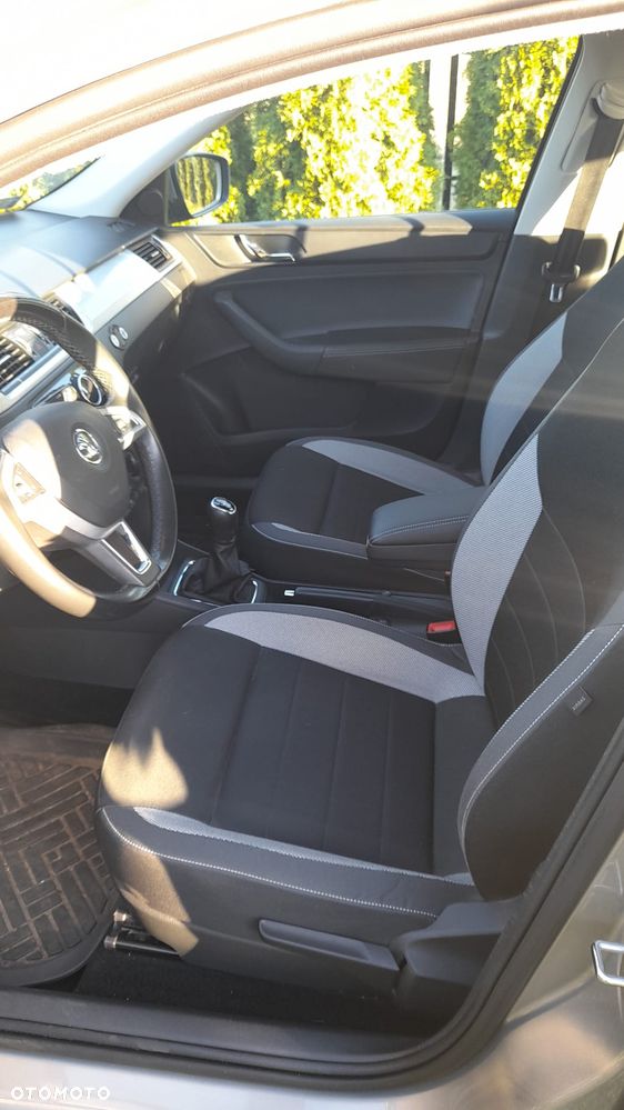 Skoda RAPID 1.2 TSI Ambition - 11