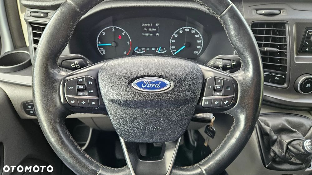 Ford Custom 2,0 TDCI L2 Długi Klima Webasto Kamera Podgrzewana Szyba Hak - 16