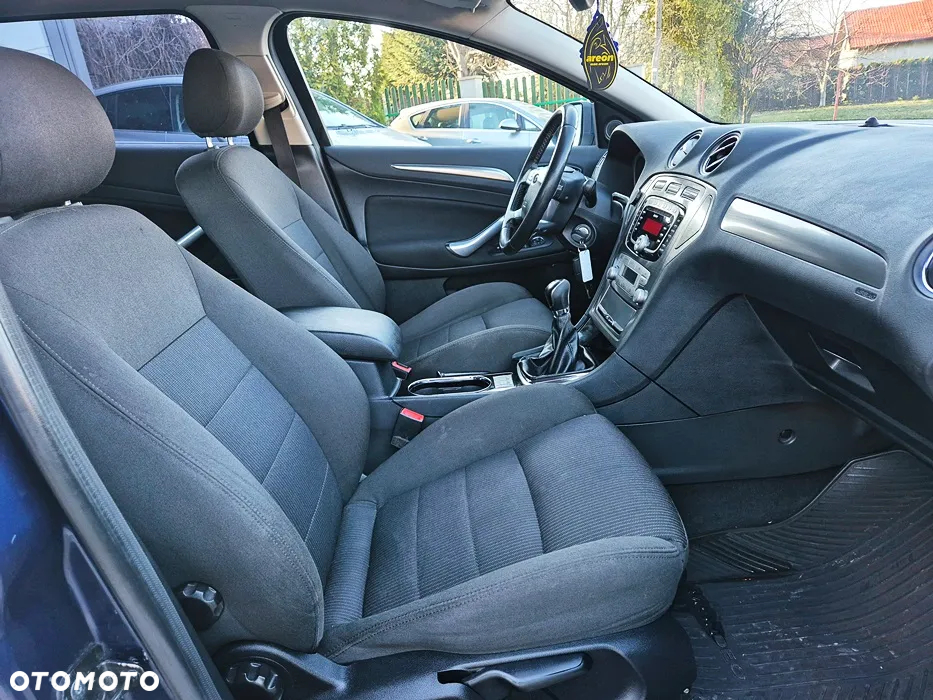 Ford Mondeo 2.0 FF Platinium X Plus (Titanium) - 38