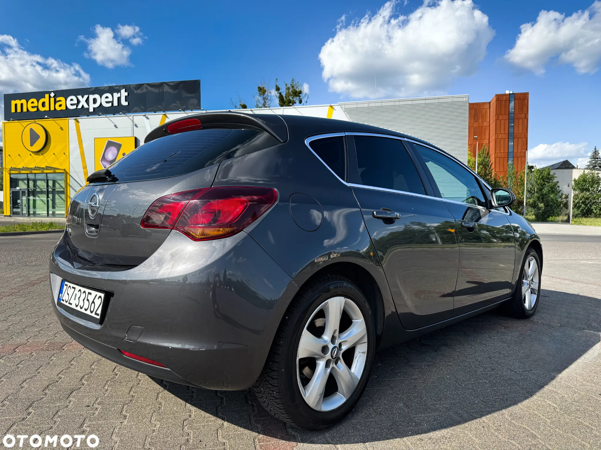 Opel Astra IV 1.6 Sport - 4