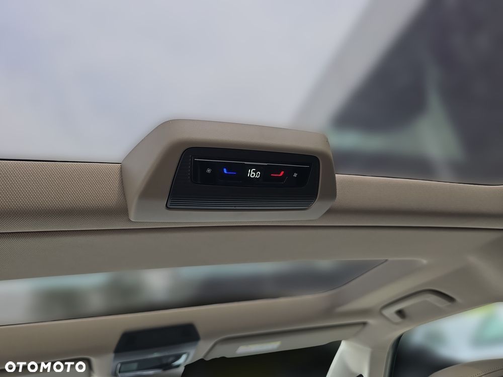 Volkswagen Multivan 2.0 TDI L2 Edition DSG - 24