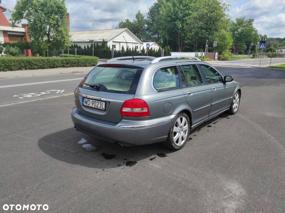 Jaguar X-Type - 4