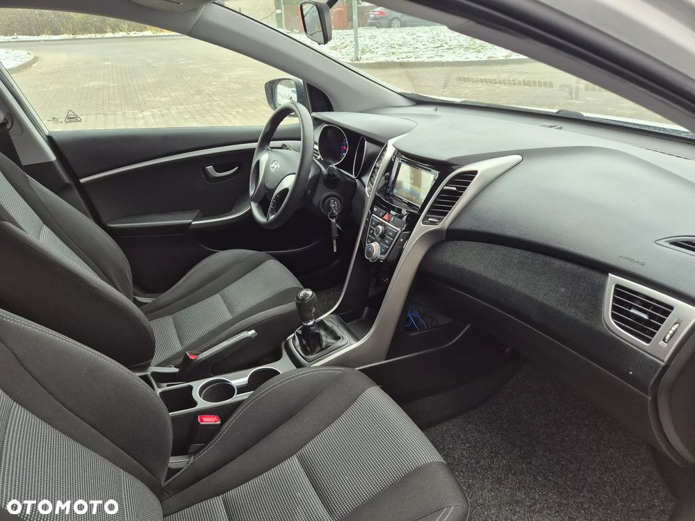 Hyundai i30 1.4 YES - 9