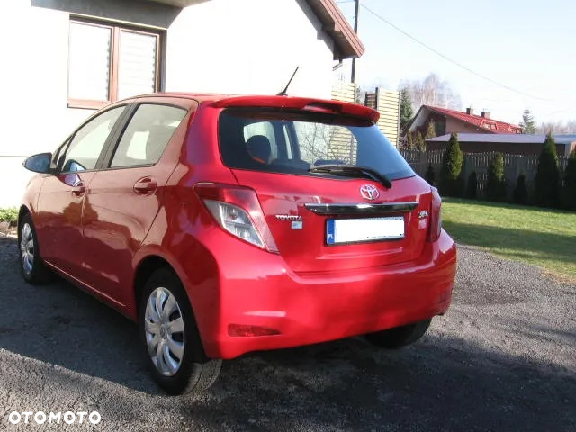 Toyota Yaris 1.33 Premium - 6