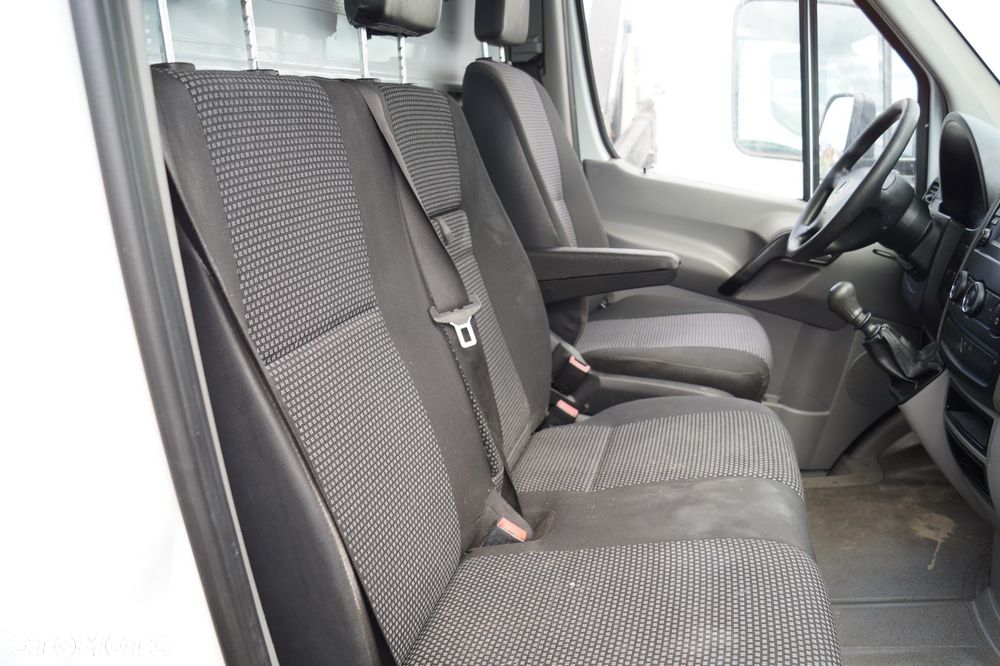 Mercedes-Benz Sprinter - 17