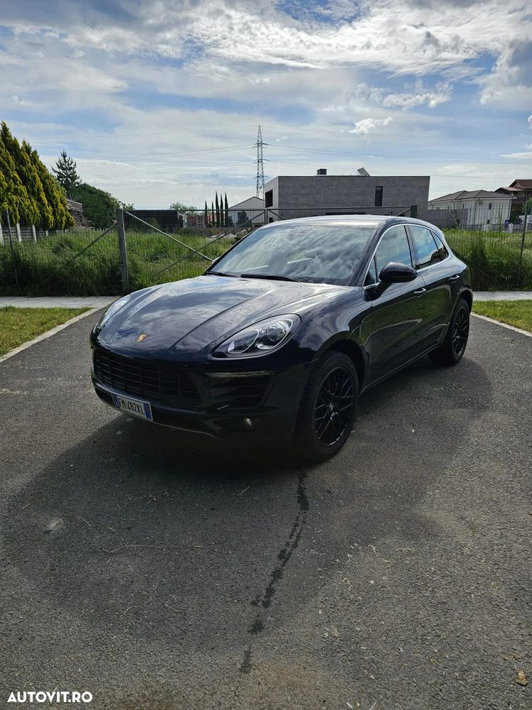 Porsche Macan - 1