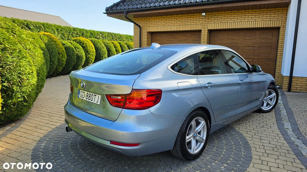 BMW 3GT 320i Sport Line - 17
