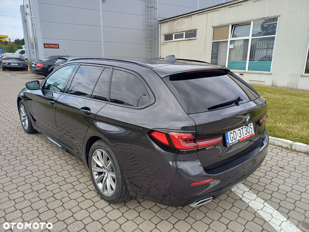 BMW Seria 5 520d - 4