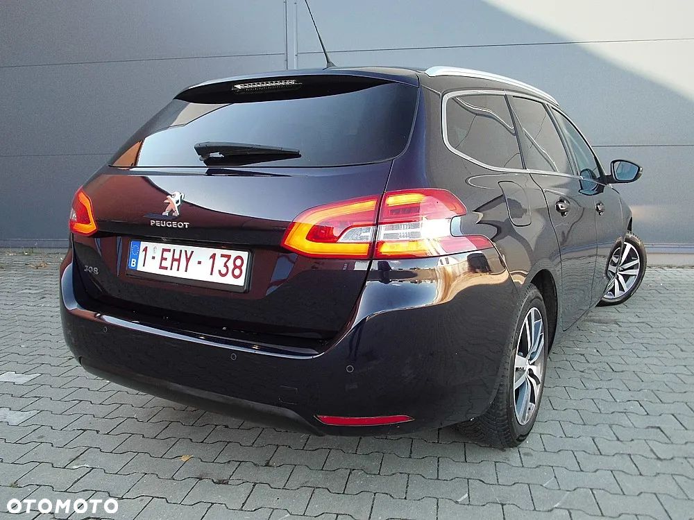 Peugeot 308 BlueHDi FAP 130 EAT8 Stop & Start Tech Edition - 13