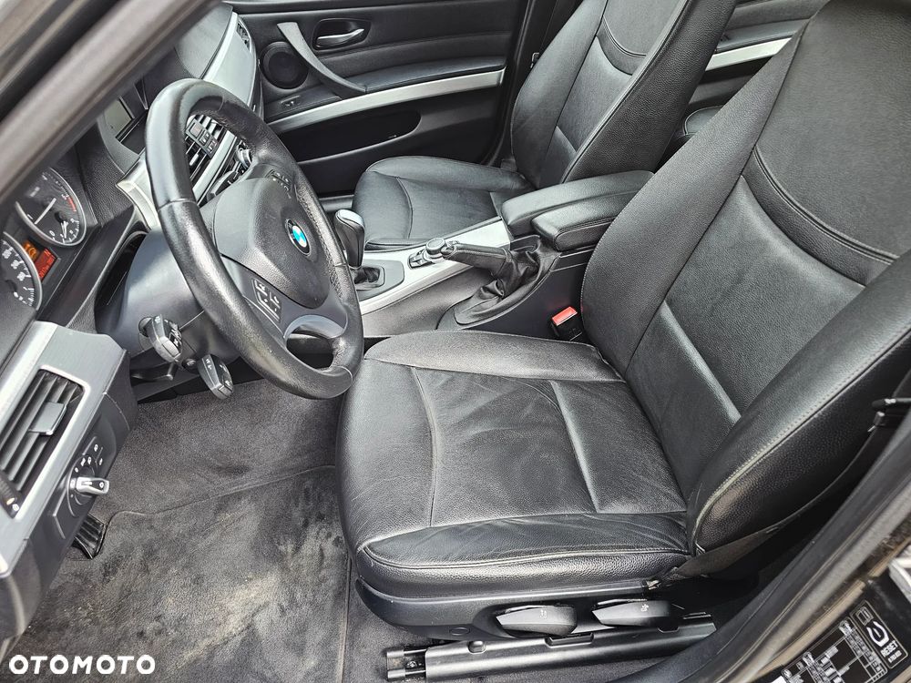 BMW Seria 3 320d DPF Edition Sport - 9