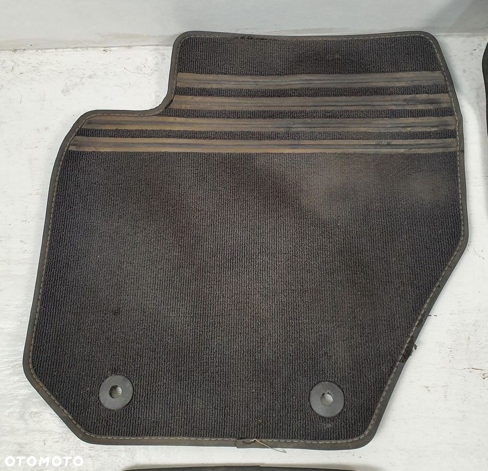 DYWAN WYCIERACZKI VOLVO V60 I 39820621 KOMPLET - 2