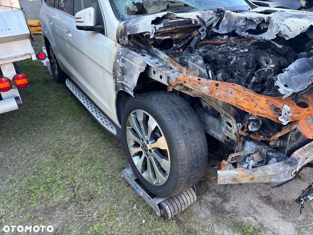 Mercedes-Benz GL 400 4Matic 7G-TRONIC - 5