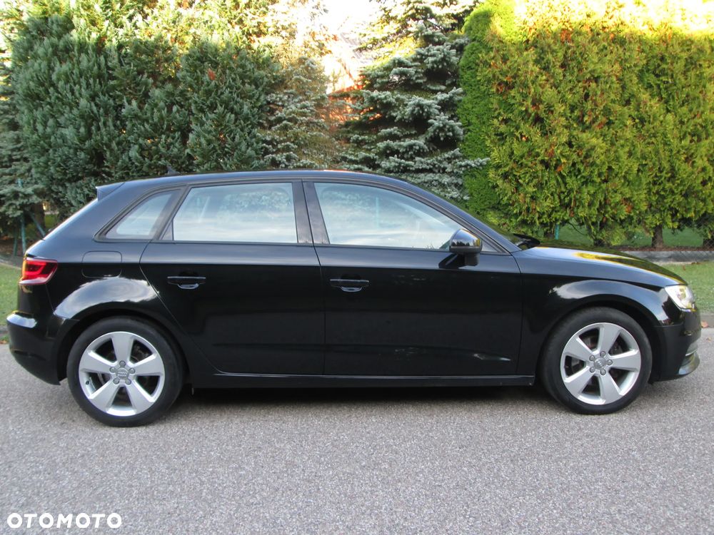 Audi A3 Sportback - 6