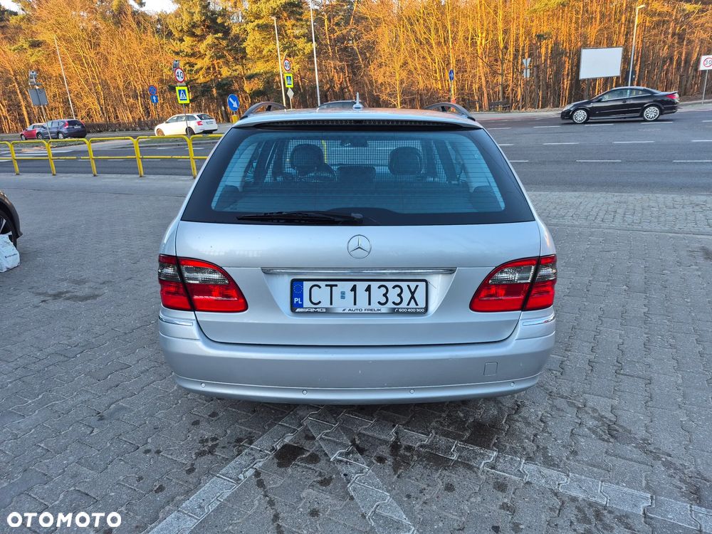 Mercedes-Benz Klasa E 320 CDI 7G-TRONIC Avantgarde - 18
