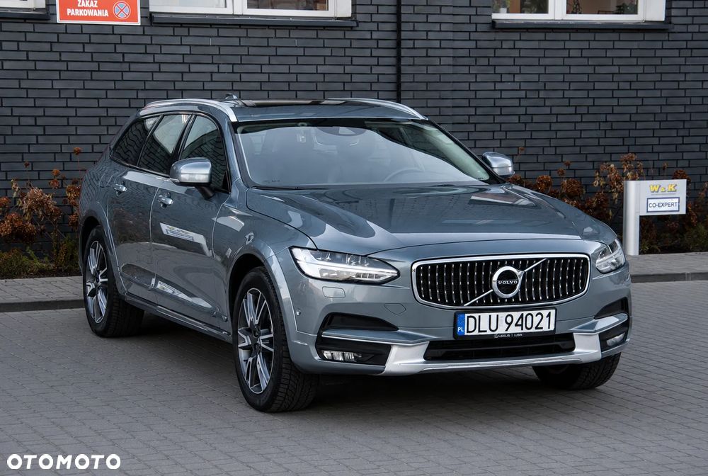 Volvo V90 Cross Country - 5