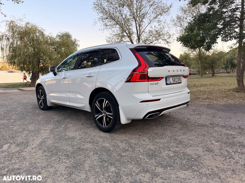 Volvo XC 60 D4 AWD R-Design - 12