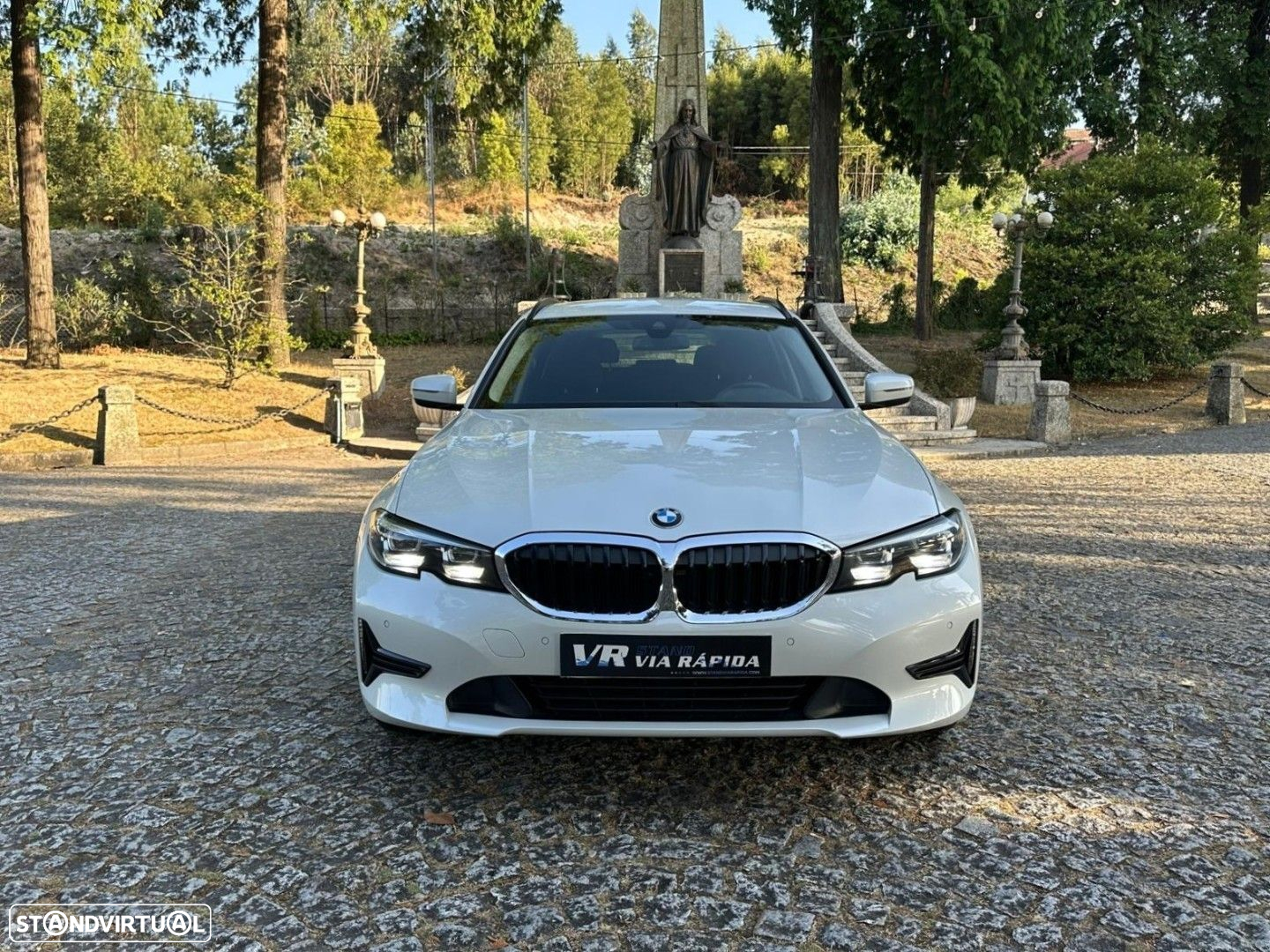 BMW 330 e Touring Corporate Edition Auto - 3