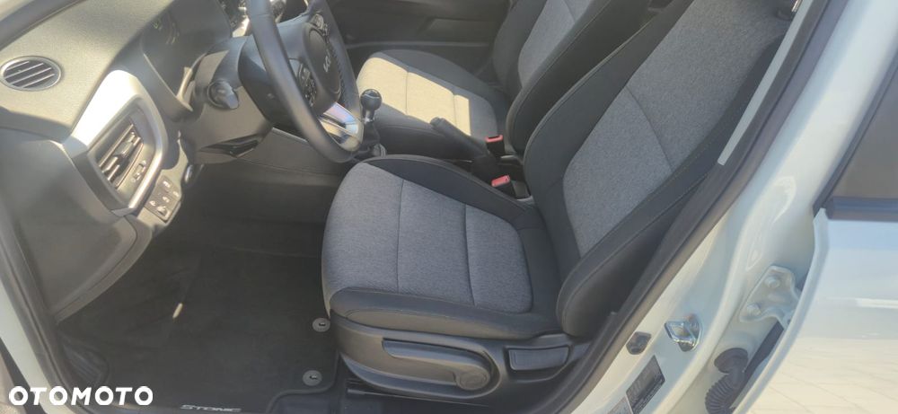 Kia Stonic 1.2 Vision - 11
