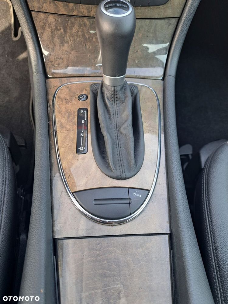 Mercedes-Benz Klasa E - 12