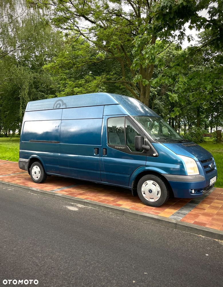 Ford Transit - 1