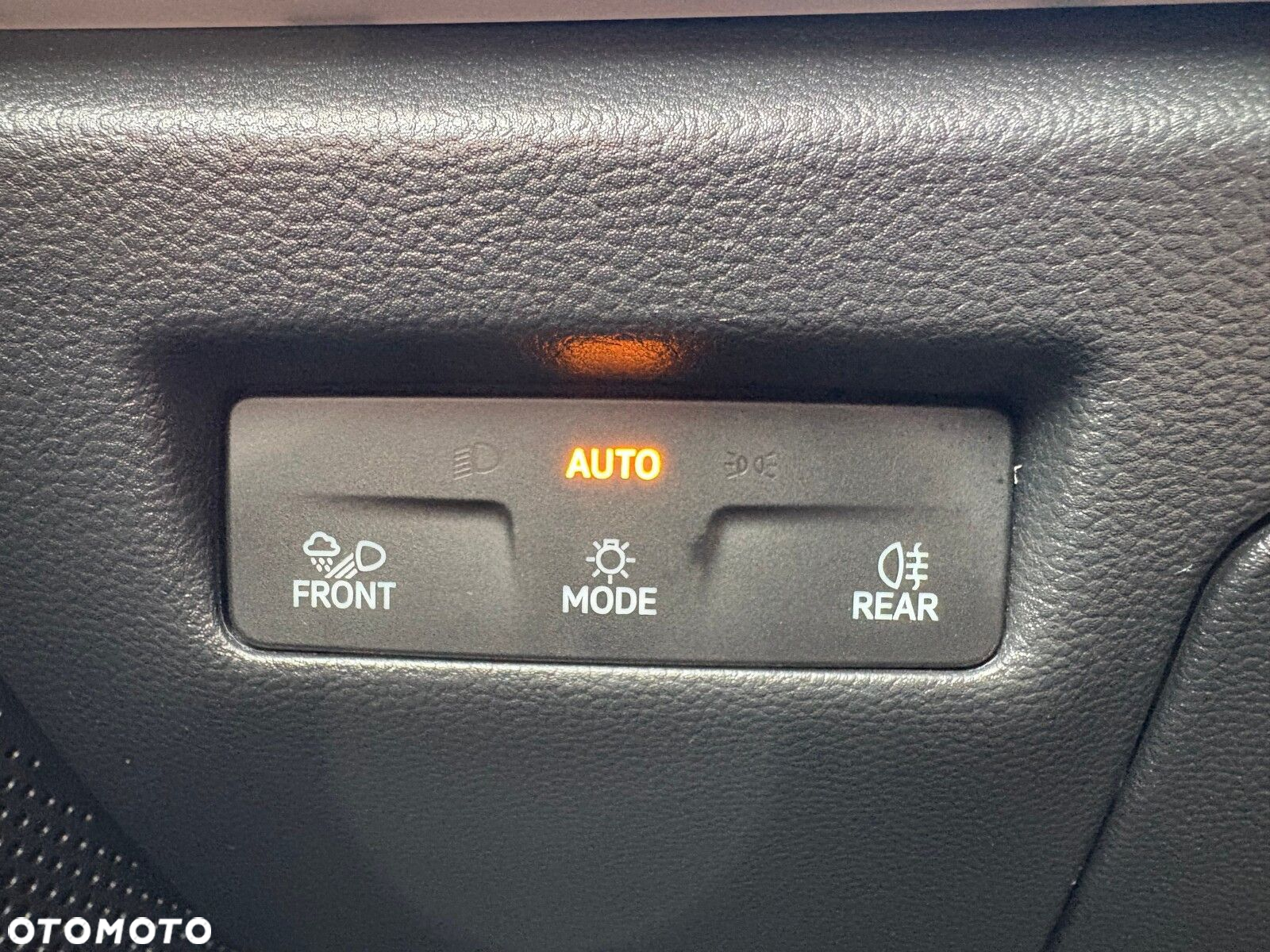 Volkswagen Passat - 26