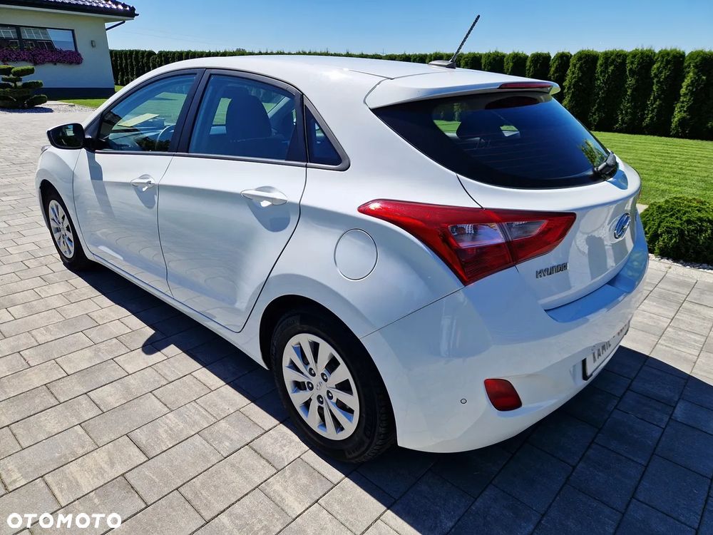 Hyundai i30 blue 1.4 Classic Navigation - 5