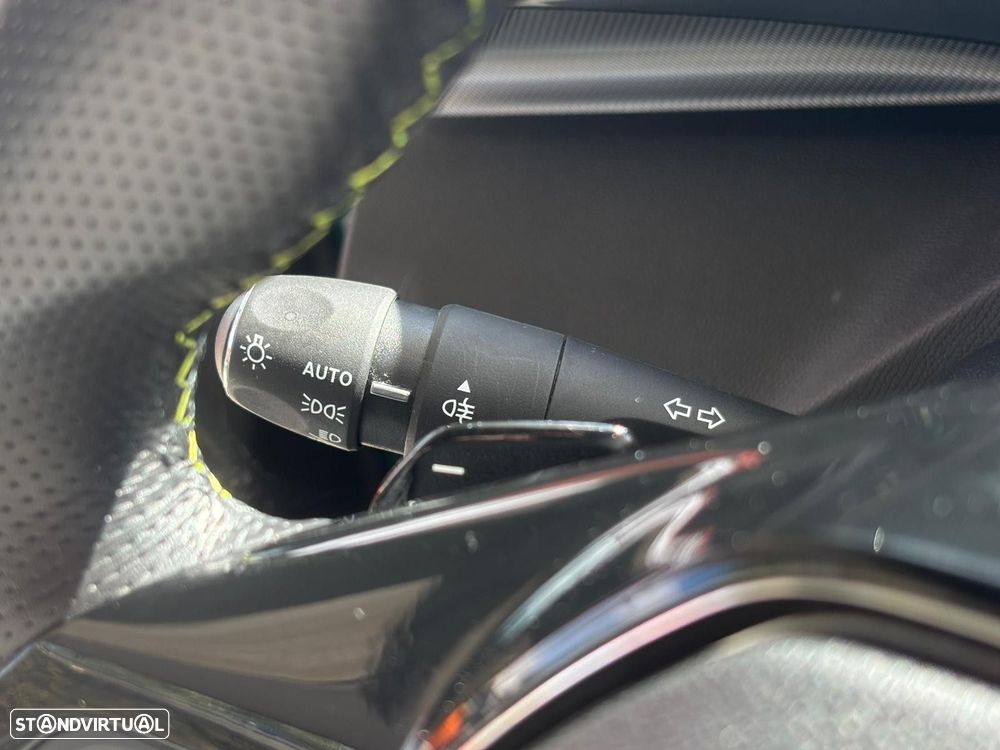 Peugeot 308 SW 1.5 BlueHDi GT EAT8 - 29