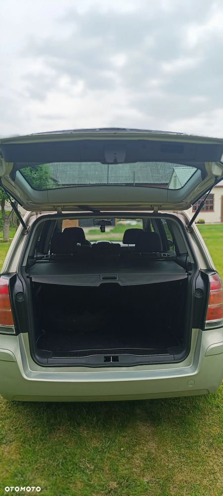 Opel Zafira 1.8 Family - 8