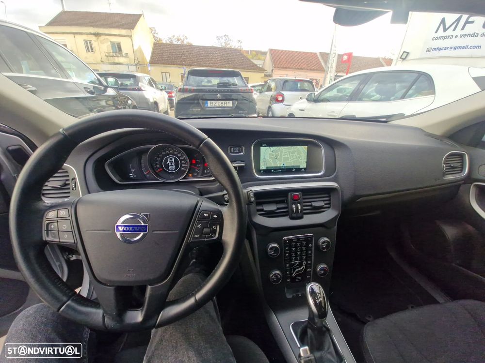 Volvo V40 D2 Geartronic Kinetic - 15
