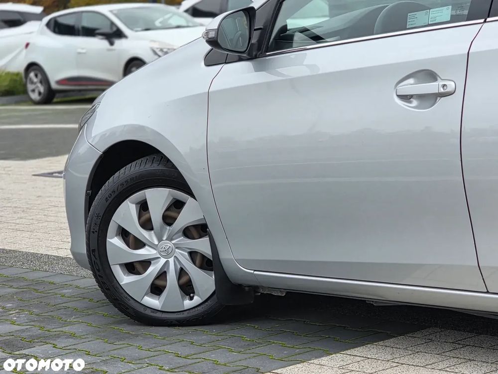Toyota Auris 2.0 D-4D Prestige - 14