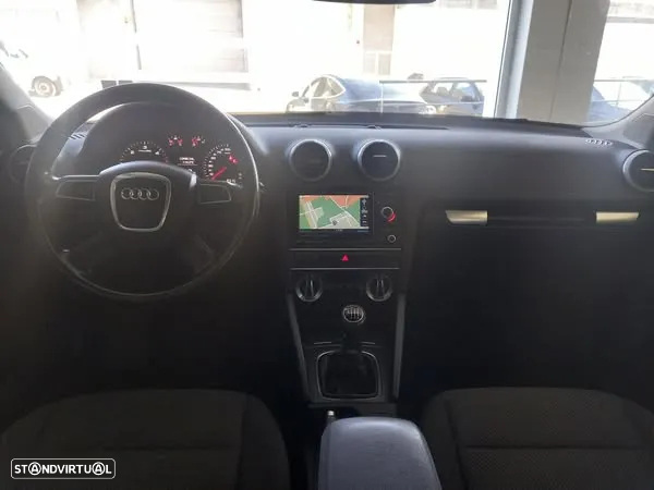 Audi A3 Sportback 2.0 TDI DPF Attraction - 8