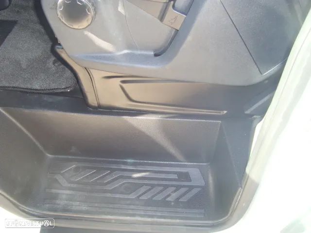 Ford TRANSIT  CUSTOM 280 L1 - 23