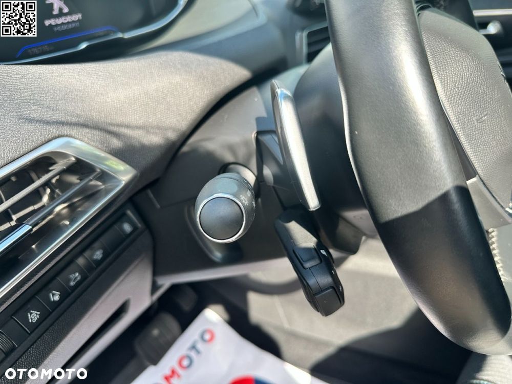 Peugeot 3008 BlueHDi 130 Stop & Start EAT8 Allure - 33