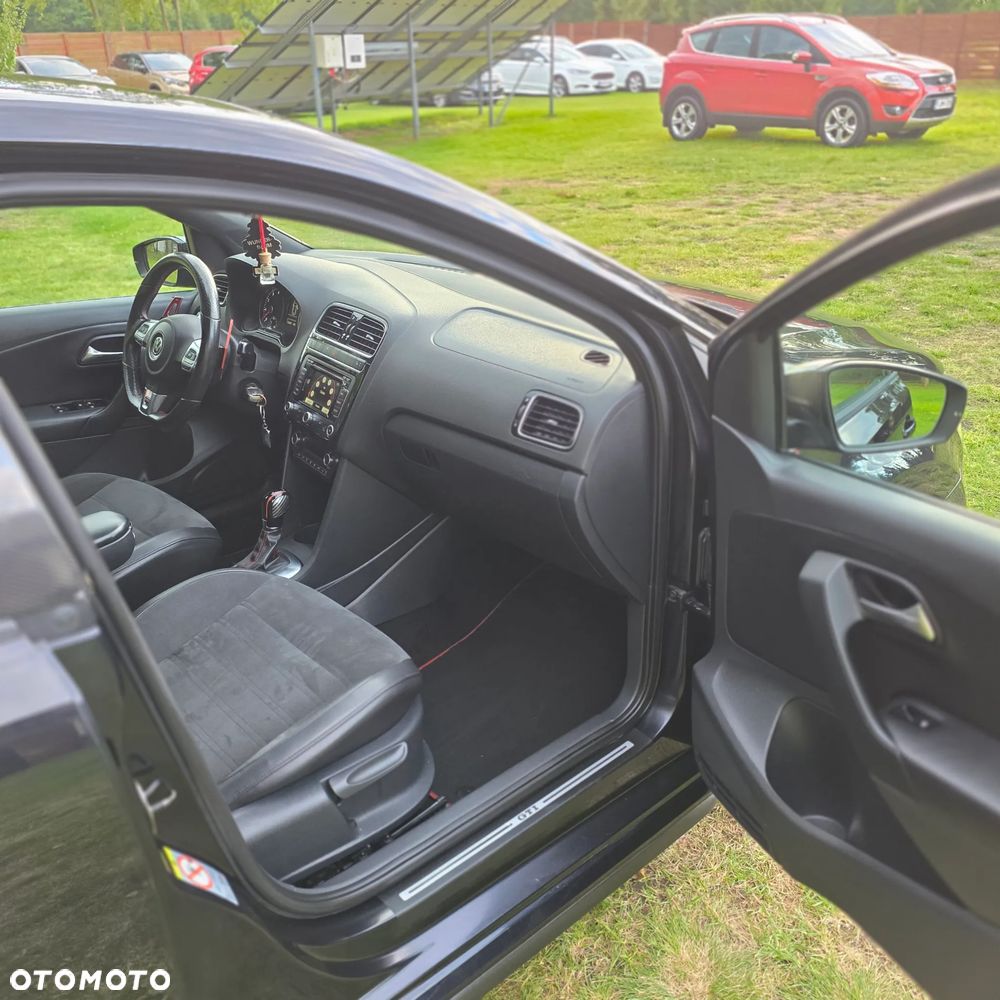 Volkswagen Polo 1.4 DSG GTI - 19