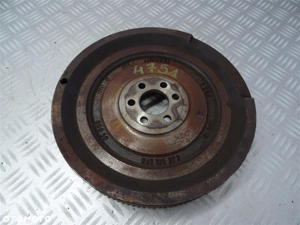 Koło zamachowe VW Polo IV  1.4TDI 75KM 2001-2005R  045105373 - 2