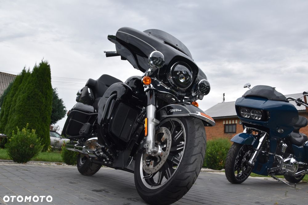 Harley-Davidson FLHTCU Ultra - 1