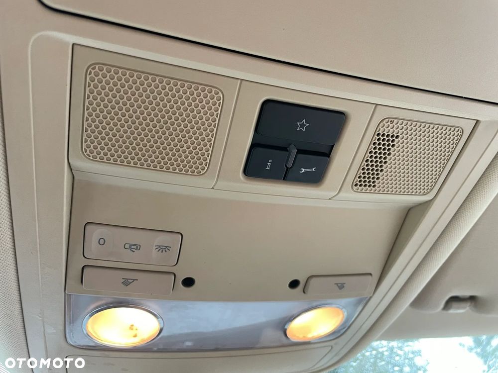 Volkswagen Touran 1.4 TSI Life - 24