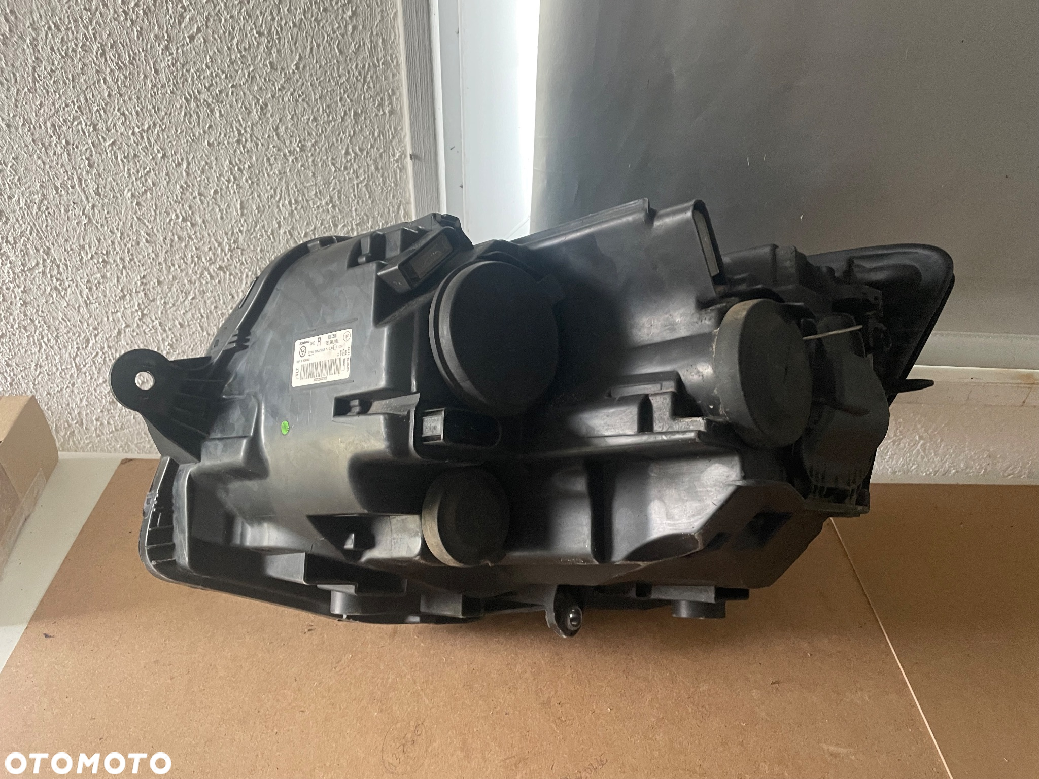 LAMPA REFLEKTOR prawy VW T6 7E1941016L cala - 6