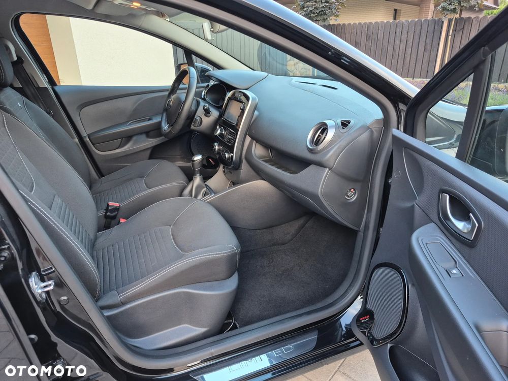 Renault Clio 1.2 16V 75 LIMITED - 15