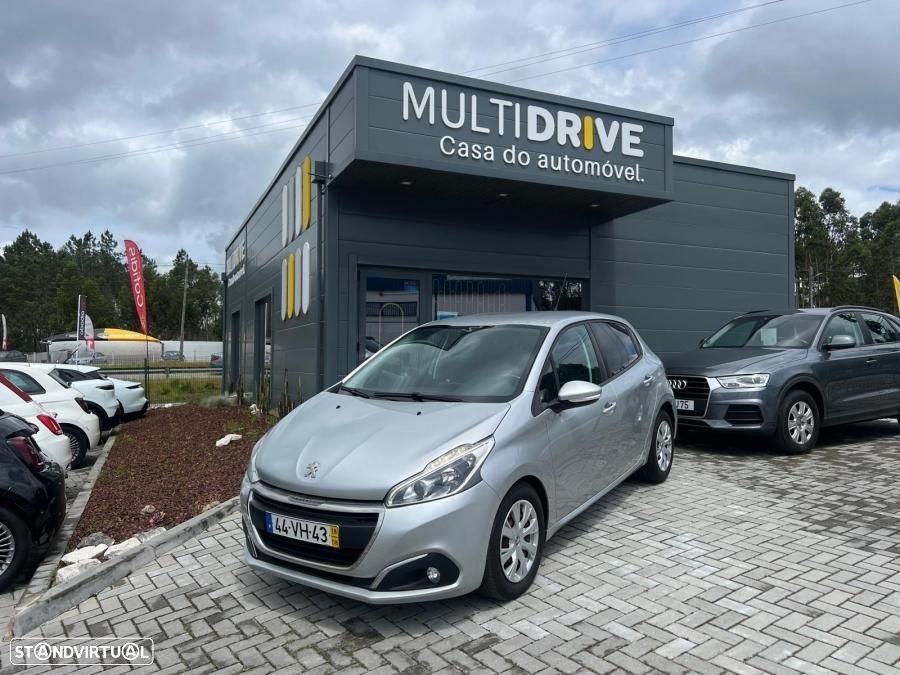 Peugeot 208 1.6 BlueHDi Style - 1